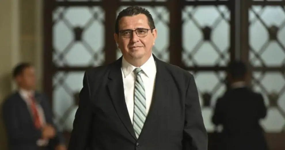 Gabriel Estuardo García Luna en ceremonia oficial de nombramiento como Fiscal General en Guatemala
